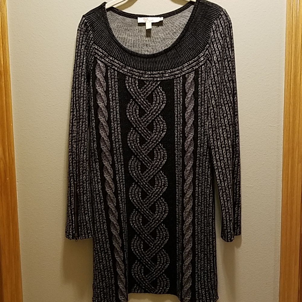 Boutique Sweater tunic- Medium